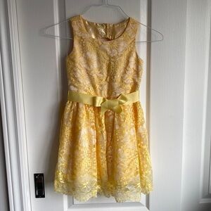 The Children's Place - Lemon Yellow & Lace Girls Dressββββββββββ